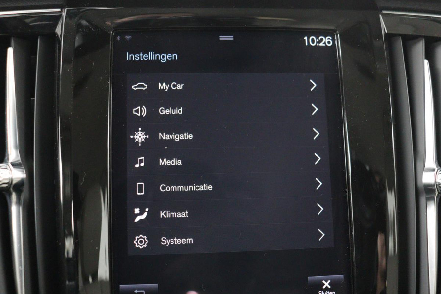 Volvo V90 2.0 T6 AWD Recharge Business Pro | Trekhaak | Leder | Stoel & stuurverwarming | Harman/Kardon | Adaptive cruise | Camera | Carplay | Keyless | Navigatie