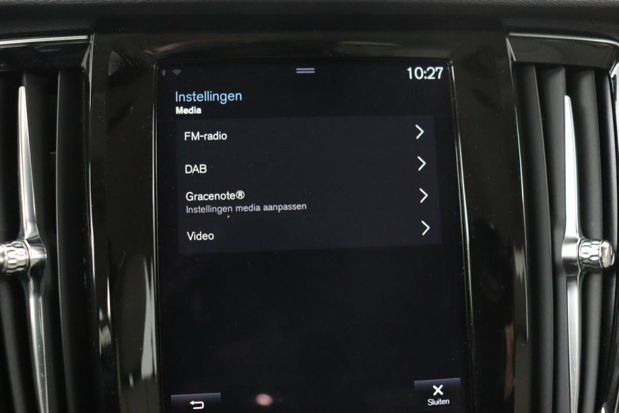 Volvo V90 2.0 T6 AWD Recharge Business Pro | Trekhaak | Leder | Stoel & stuurverwarming | Harman/Kardon | Adaptive cruise | Camera | Carplay | Keyless | Navigatie
