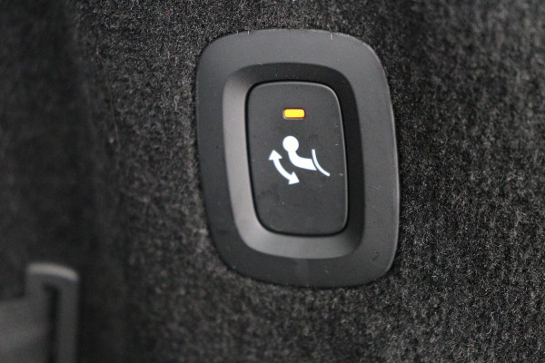 Volvo V90 2.0 T6 AWD Recharge Business Pro | Trekhaak | Leder | Stoel & stuurverwarming | Harman/Kardon | Adaptive cruise | Camera | Carplay | Keyless | Navigatie