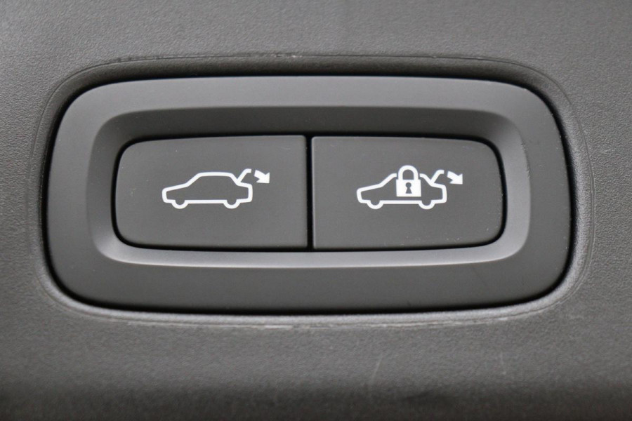 Volvo V90 2.0 T6 AWD Recharge Business Pro | Trekhaak | Leder | Stoel & stuurverwarming | Harman/Kardon | Adaptive cruise | Camera | Carplay | Keyless | Navigatie