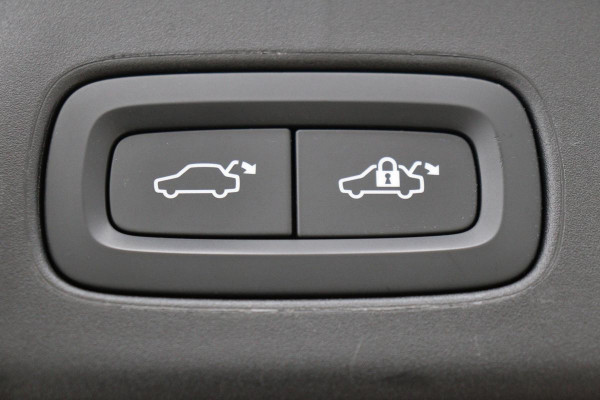Volvo V90 2.0 T6 AWD Recharge Business Pro | Trekhaak | Leder | Stoel & stuurverwarming | Harman/Kardon | Adaptive cruise | Camera | Carplay | Keyless | Navigatie