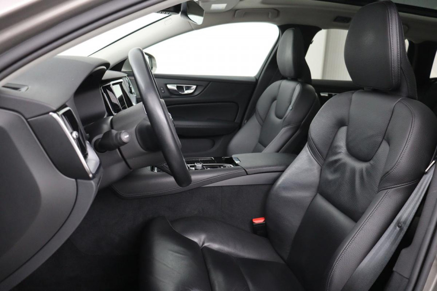 Volvo V60 2.0 T6 Recharge AWD Business Pro | Panoramadak | Head-Up | Leder | 360 camera | Stoel & stuurverwarming | Harman/Kardon | Keyless | Full LED | Carplay | Navigatie