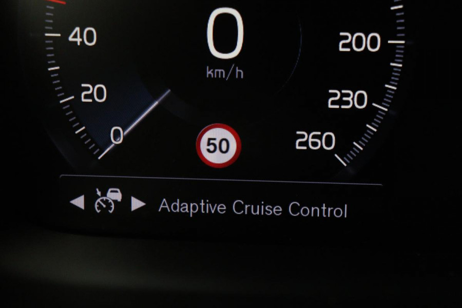 Volvo V60 2.0 T6 Recharge AWD Business Pro | Panoramadak | Head-Up | Leder | 360 camera | Stoel & stuurverwarming | Harman/Kardon | Keyless | Full LED | Carplay | Navigatie
