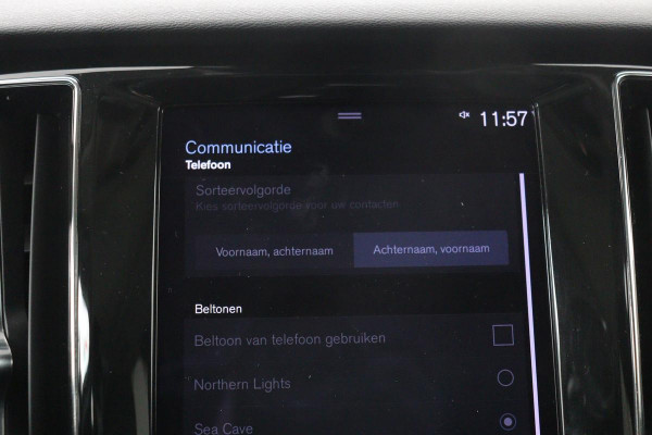 Volvo V60 2.0 T6 Recharge AWD Business Pro | Panoramadak | Head-Up | Leder | 360 camera | Stoel & stuurverwarming | Harman/Kardon | Keyless | Full LED | Carplay | Navigatie