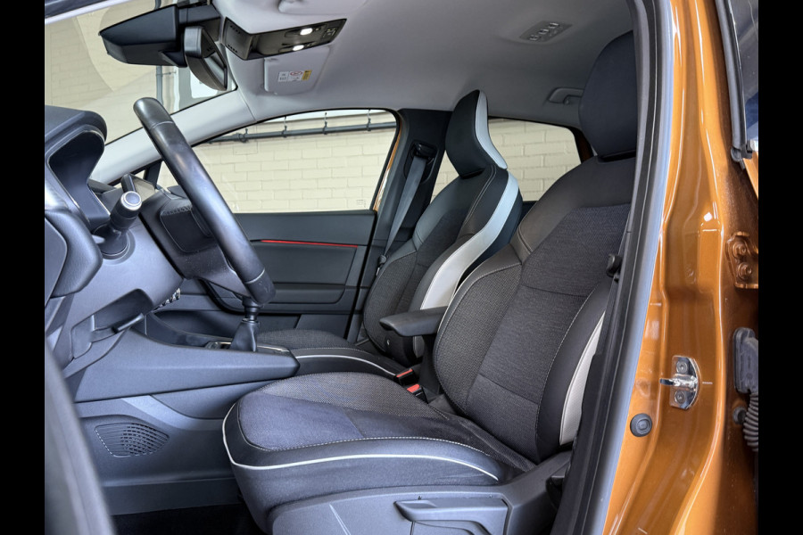 Renault Captur 1.0 TCe 100 Intens | Navi | CarPlay | Camera | PDC V+A | 17" | 100% Dealer onderhouden!