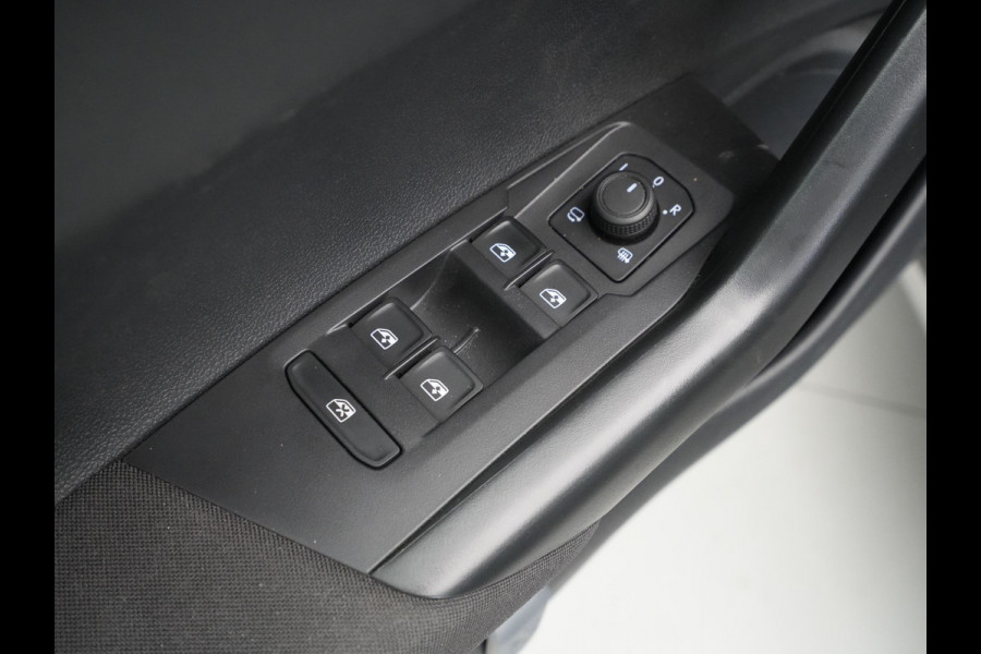 Volkswagen Taigo 1.0 TSI 95pk Life Navigatie Pdc Airco Acc