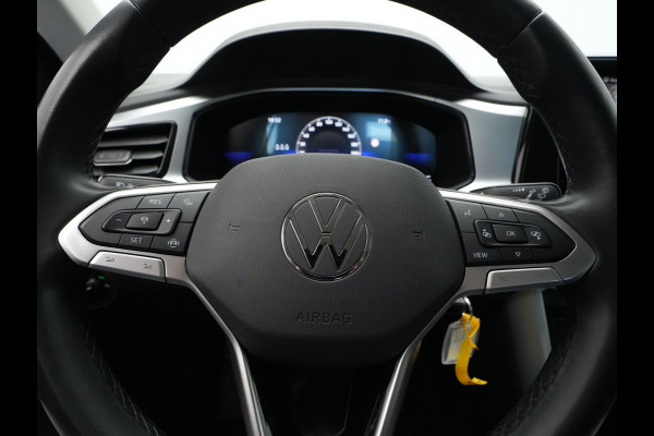 Volkswagen T-Roc 1.5 TSI 150pk DSG Life Navigatie Clima Pdc Acc