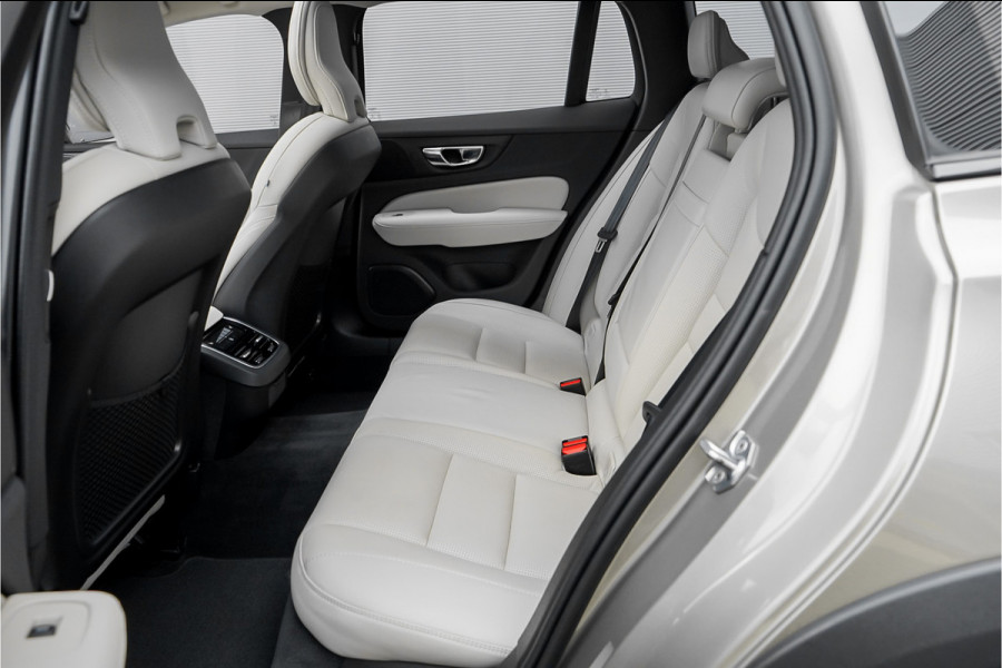 Volvo V60 Cross Country 2.0 T5 AWD Pro Pano 360° Camera Standkachel Trekhaak