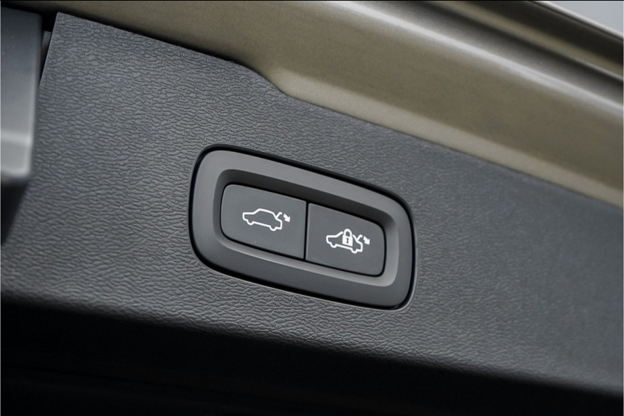 Volvo V60 Cross Country 2.0 T5 AWD Pro Pano 360° Camera Standkachel Trekhaak