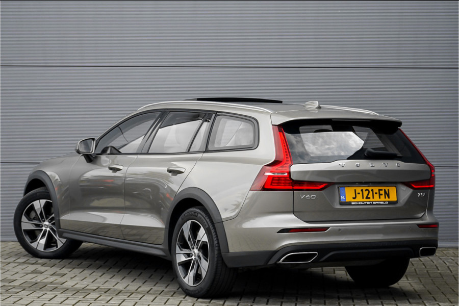 Volvo V60 Cross Country 2.0 T5 AWD Pro Pano 360° Camera Standkachel Trekhaak