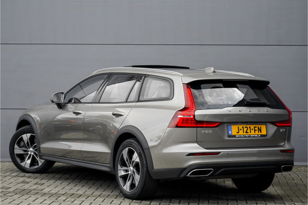 Volvo V60 Cross Country 2.0 T5 AWD Pro Pano 360° Camera Standkachel Trekhaak