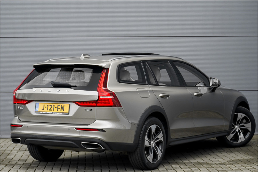 Volvo V60 Cross Country 2.0 T5 AWD Pro Pano 360° Camera Standkachel Trekhaak
