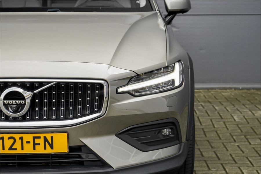 Volvo V60 Cross Country 2.0 T5 AWD Pro Pano 360° Camera Standkachel Trekhaak