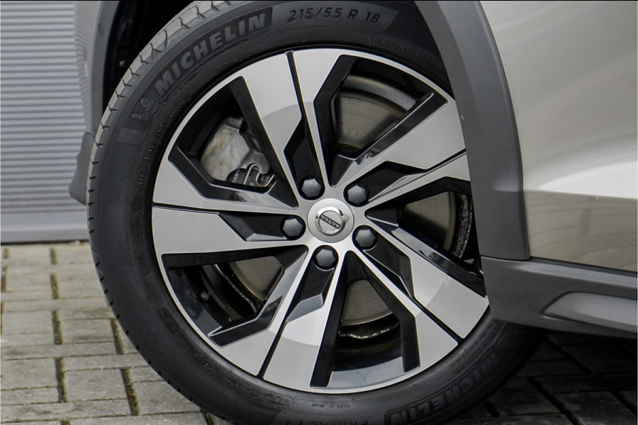 Volvo V60 Cross Country 2.0 T5 AWD Pro Pano 360° Camera Standkachel Trekhaak