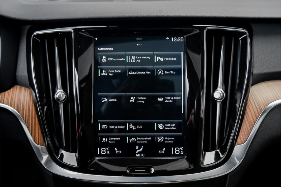 Volvo V60 Cross Country 2.0 T5 AWD Pro Pano 360° Camera Standkachel Trekhaak
