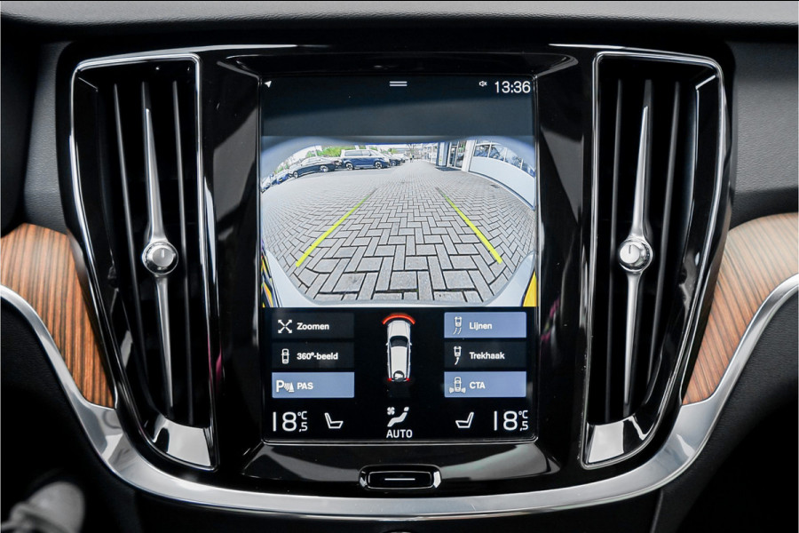 Volvo V60 Cross Country 2.0 T5 AWD Pro Pano 360° Camera Standkachel Trekhaak