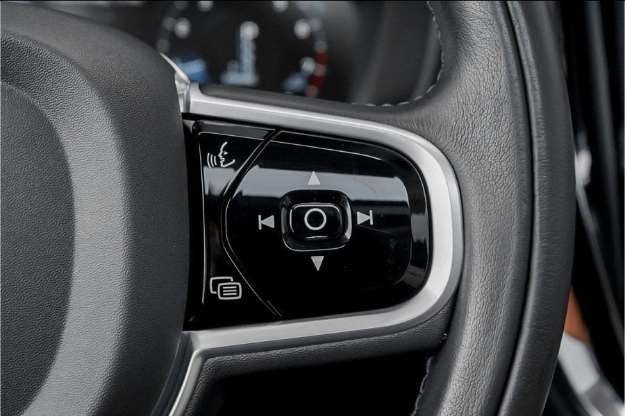 Volvo V60 Cross Country 2.0 T5 AWD Pro Pano 360° Camera Standkachel Trekhaak