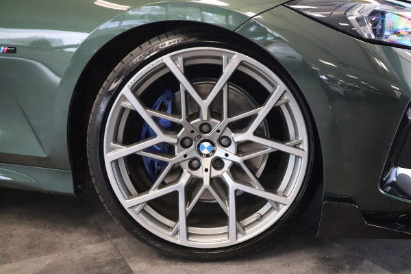 BMW 3-serie 320e ACC PDC Head-UP Panoramadak Harman&Kardon Carbon 20''LM Individual Performance 400PK 24 maanden garantie mogelijk (*vraag naar de voorwaarden)