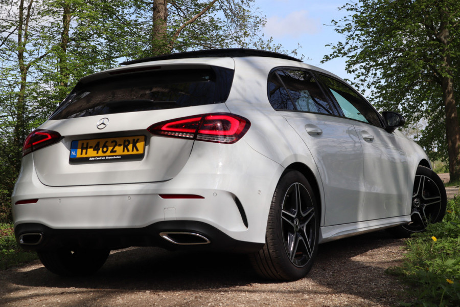 Mercedes-Benz A-Klasse 180 Business Solution AMG | Panoramadak | Automaat |