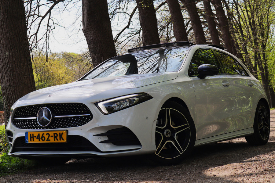 Mercedes-Benz A-Klasse 180 Business Solution AMG | Panoramadak | Automaat |