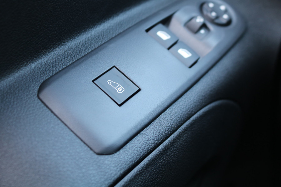 Peugeot e-Partner 136 L1 50 kWh Airco Camera