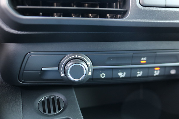 Peugeot e-Partner 136 L1 50 kWh Airco Camera