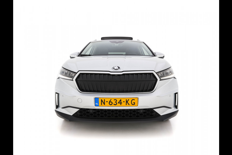 Škoda ENYAQ iV 80 [ 3-Fase ] (INCL-BTW) *PANO | FULL-LEATHER | ADAPT.CRUISE | HEAD-UP | MEMORY-PACK | FULL-LED | DIGI-COCKPIT | BLIND-SPOT | NAVI-FULLMAP | KEYLESS | CAMERA | SPORT-SEATS | KEYLESS | AMBIENT-LIGHT