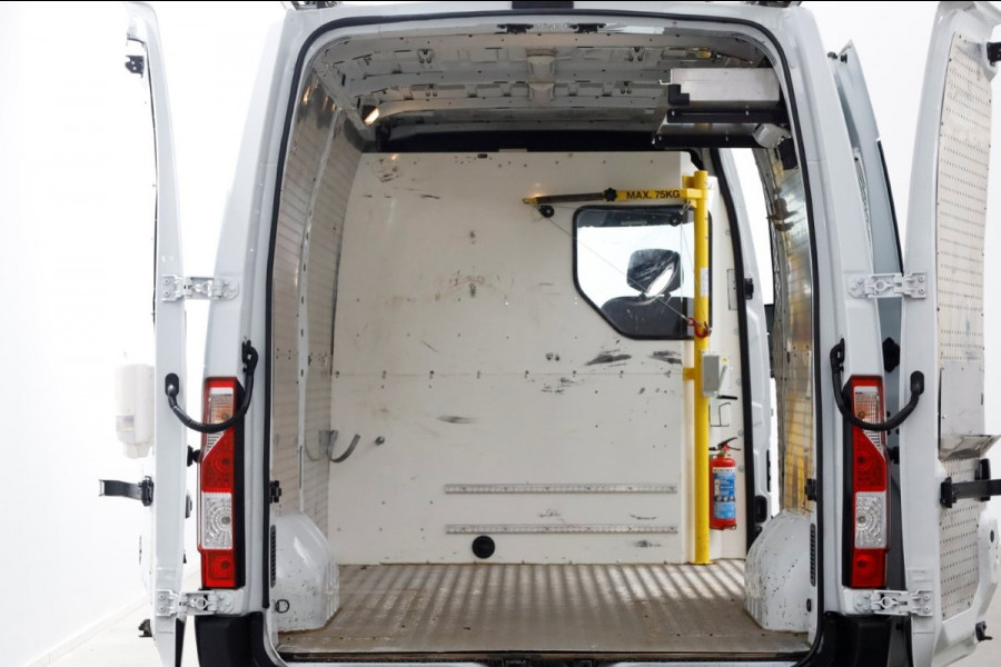 Renault Master T35 2.3 dCi 130pk E6 L2H2 Airco/Navi/Imperiaal 06-2018