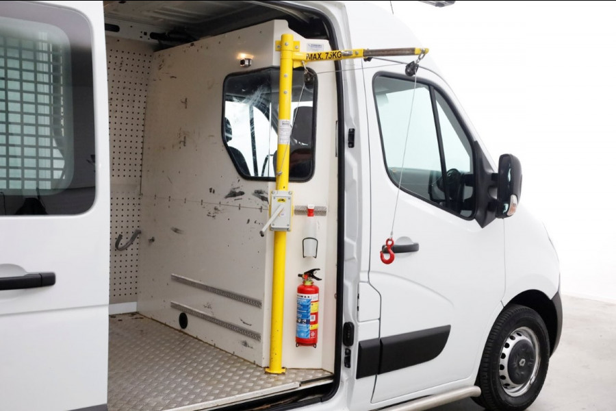 Renault Master T35 2.3 dCi 130pk E6 L2H2 Airco/Navi/Imperiaal 06-2018