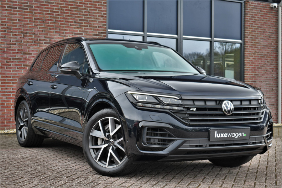 Volkswagen Touareg R 3.0 TSi eHybrid 4M Pano Trekh ACC Luchtvering