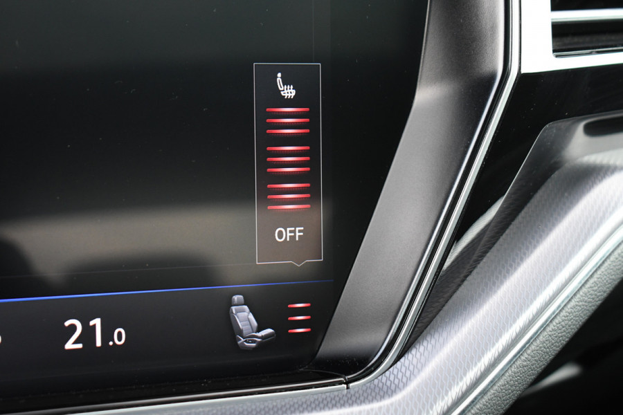 Volkswagen Touareg R 3.0 TSi eHybrid 4M Pano Trekh ACC Luchtvering