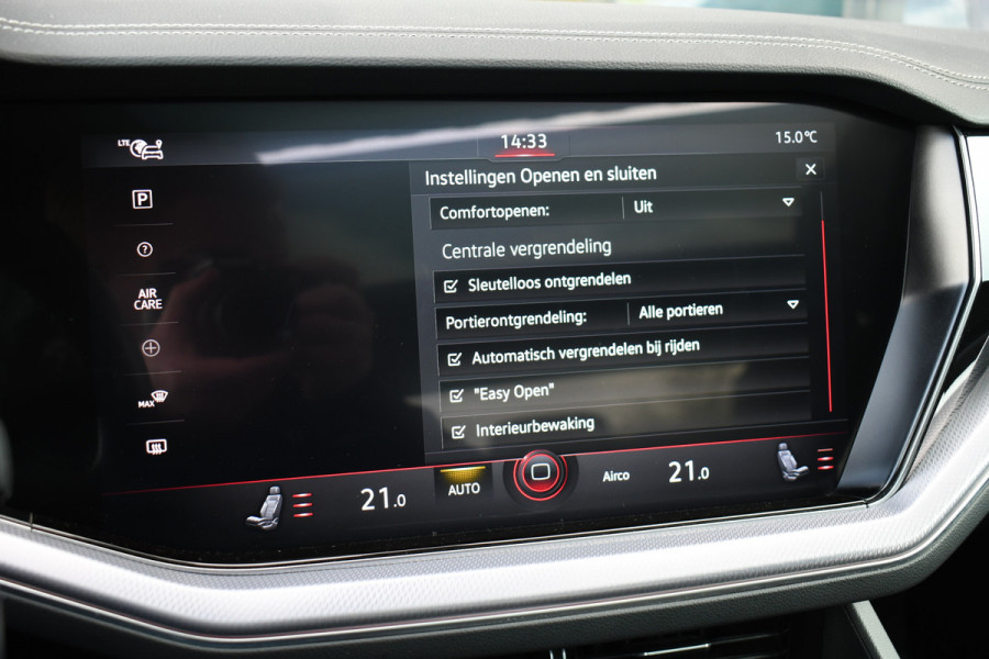 Volkswagen Touareg R 3.0 TSi eHybrid 4M Pano Trekh ACC Luchtvering