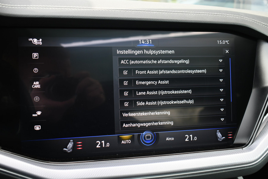 Volkswagen Touareg R 3.0 TSi eHybrid 4M Pano Trekh ACC Luchtvering