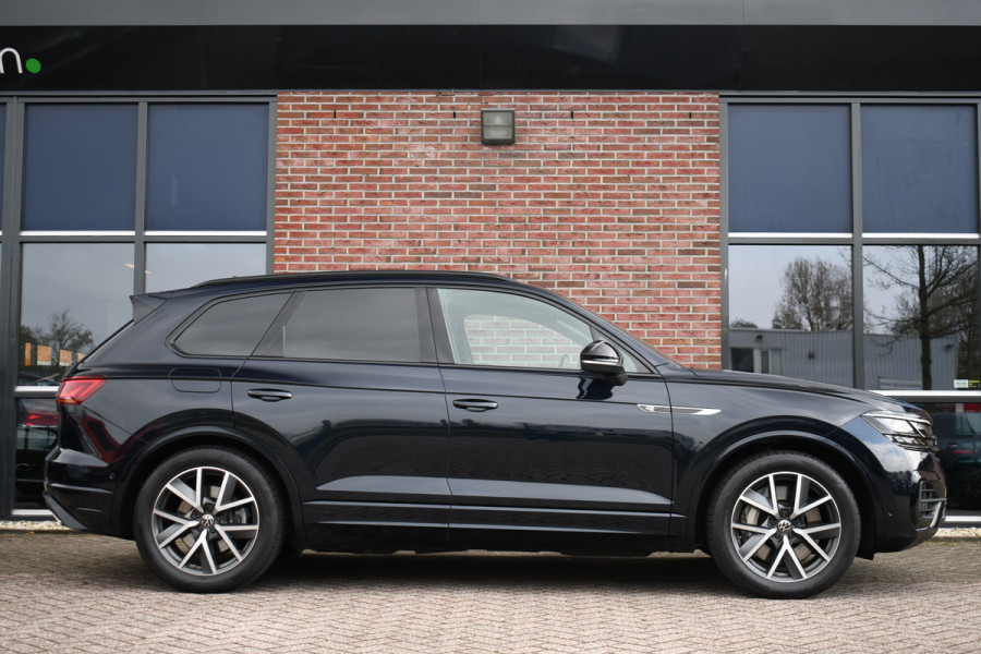 Volkswagen Touareg R 3.0 TSi eHybrid 4M Pano Trekh ACC Luchtvering
