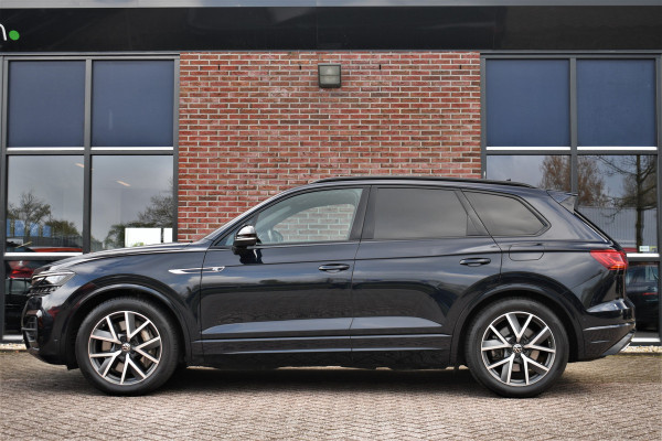 Volkswagen Touareg R 3.0 TSi eHybrid 4M Pano Trekh ACC Luchtvering
