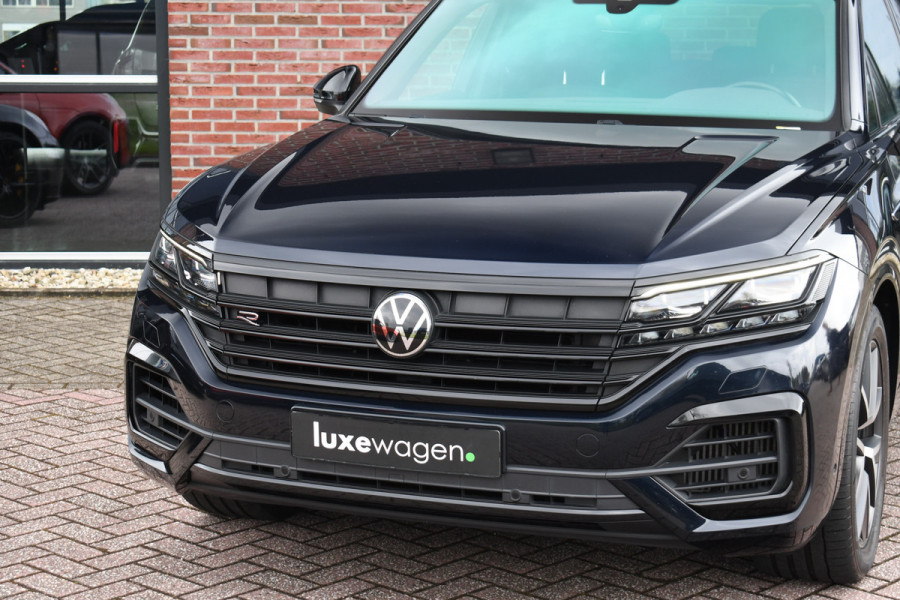 Volkswagen Touareg R 3.0 TSi eHybrid 4M Pano Trekh ACC Luchtvering