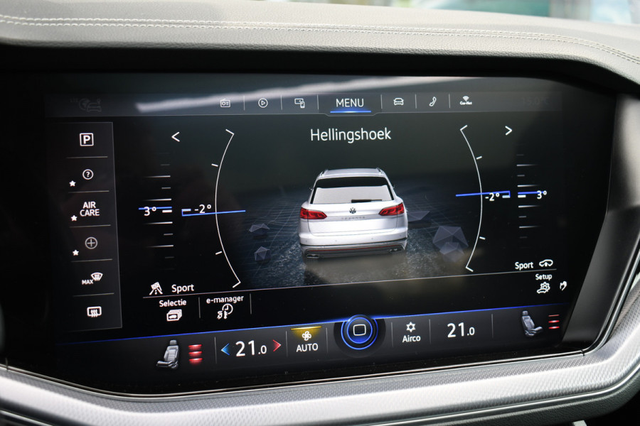 Volkswagen Touareg R 3.0 TSi eHybrid 4M Pano Trekh ACC Luchtvering