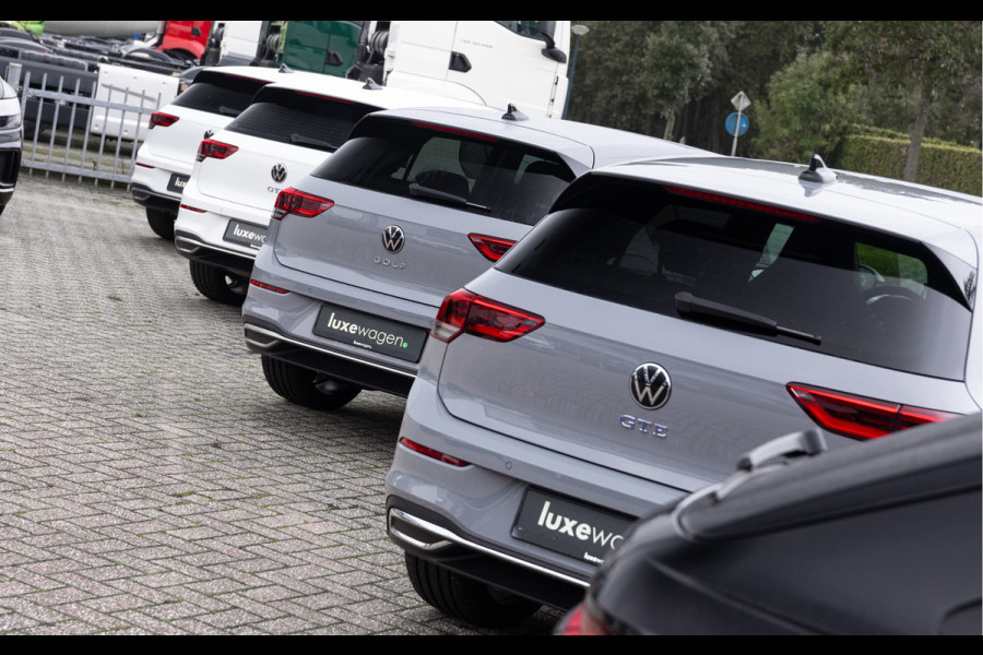 Volkswagen Touareg R 3.0 TSi eHybrid 4M Pano Trekh ACC Luchtvering