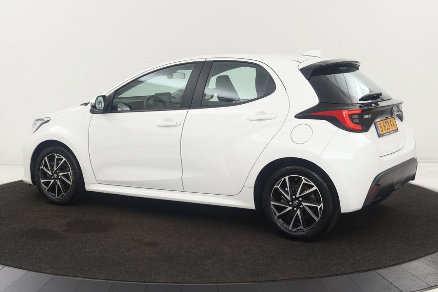 Toyota Yaris 1.5 Hybrid Dynamic | Camera | Adaptive cruise | Carplay | Full LED | Keyless | Navigatie | Climate control | Bluetooth