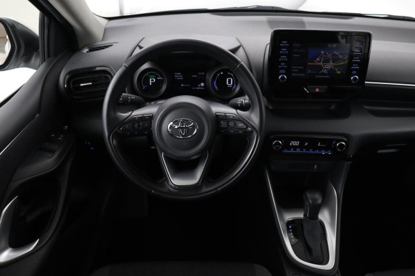 Toyota Yaris 1.5 Hybrid Dynamic | Camera | Adaptive cruise | Carplay | Full LED | Keyless | Navigatie | Climate control | Bluetooth
