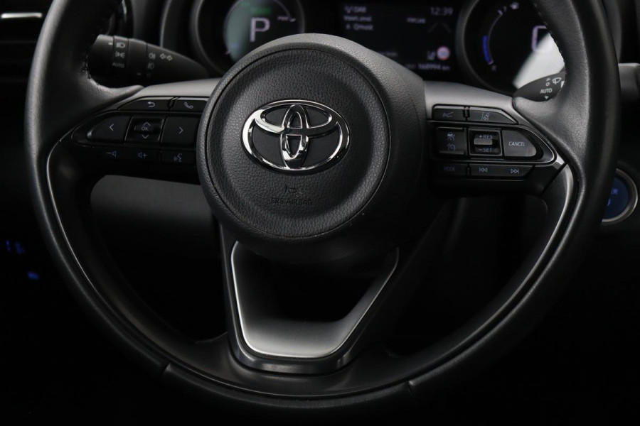 Toyota Yaris 1.5 Hybrid Dynamic | Camera | Adaptive cruise | Carplay | Full LED | Keyless | Navigatie | Climate control | Bluetooth
