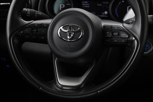 Toyota Yaris 1.5 Hybrid Dynamic | Camera | Adaptive cruise | Carplay | Full LED | Keyless | Navigatie | Climate control | Bluetooth
