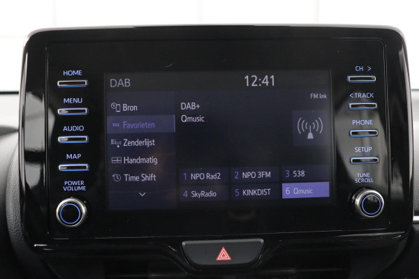 Toyota Yaris 1.5 Hybrid Dynamic | Camera | Adaptive cruise | Carplay | Full LED | Keyless | Navigatie | Climate control | Bluetooth
