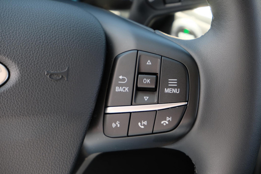 Ford Kuga 1.5 EcoBoost Titanium 120pk Wegklapbare Trekhaak | Navigatie | Parkeersensoren | Apple Carplay | Metaal lak | Dealer onderhouden