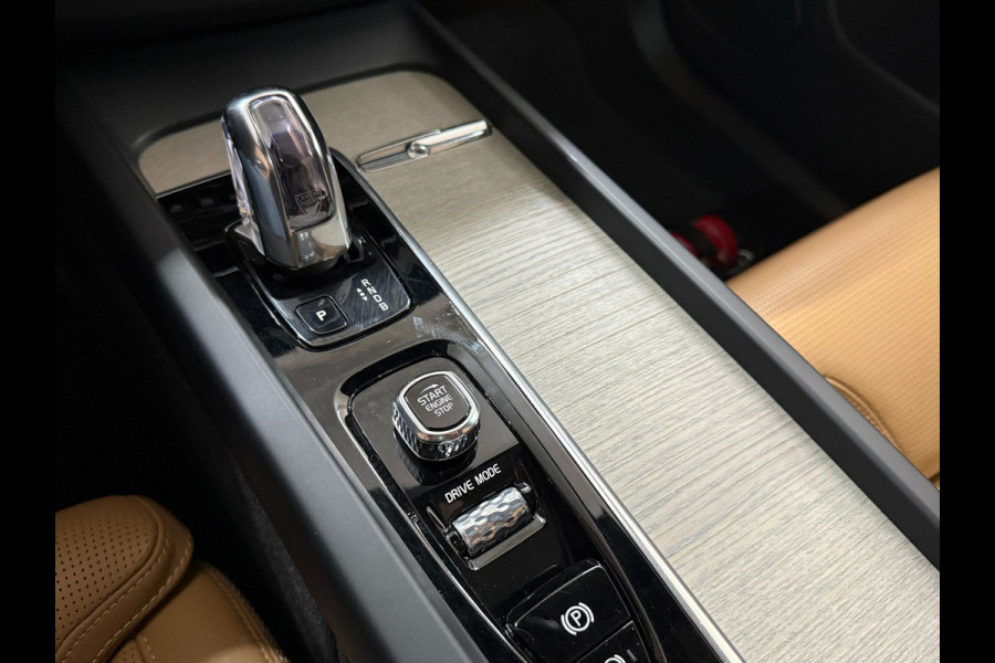 Volvo XC60 2.0 T8 Twin Engine AWD Inscription | Pano | Harman/Kardon | Carplay