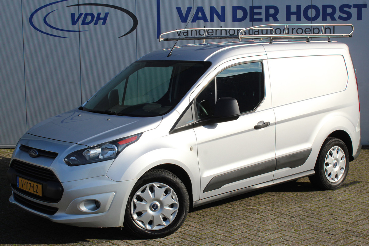 Ford Transit Connect 1.5-75pk TDCI L1 Trend. Dames en heren ondernemers, let op: nette bedrijfswagen, goed voor nog jaren veilig en plezierig vervoer ! Airco, telefoonvoorb., trekhaak, imperiaal, laadruimte betimmerd etc. Ford Transit Connect 1.5-75pk TDCI L1 Trend. Dames en heren ondernemers, let op: nette bedrijfswagen, goed voor nog jaren veilig en plezierig vervoer ! Airco, telefoonvoorb., trekhaak, imperiaal, laadruimte betimmerd etc.