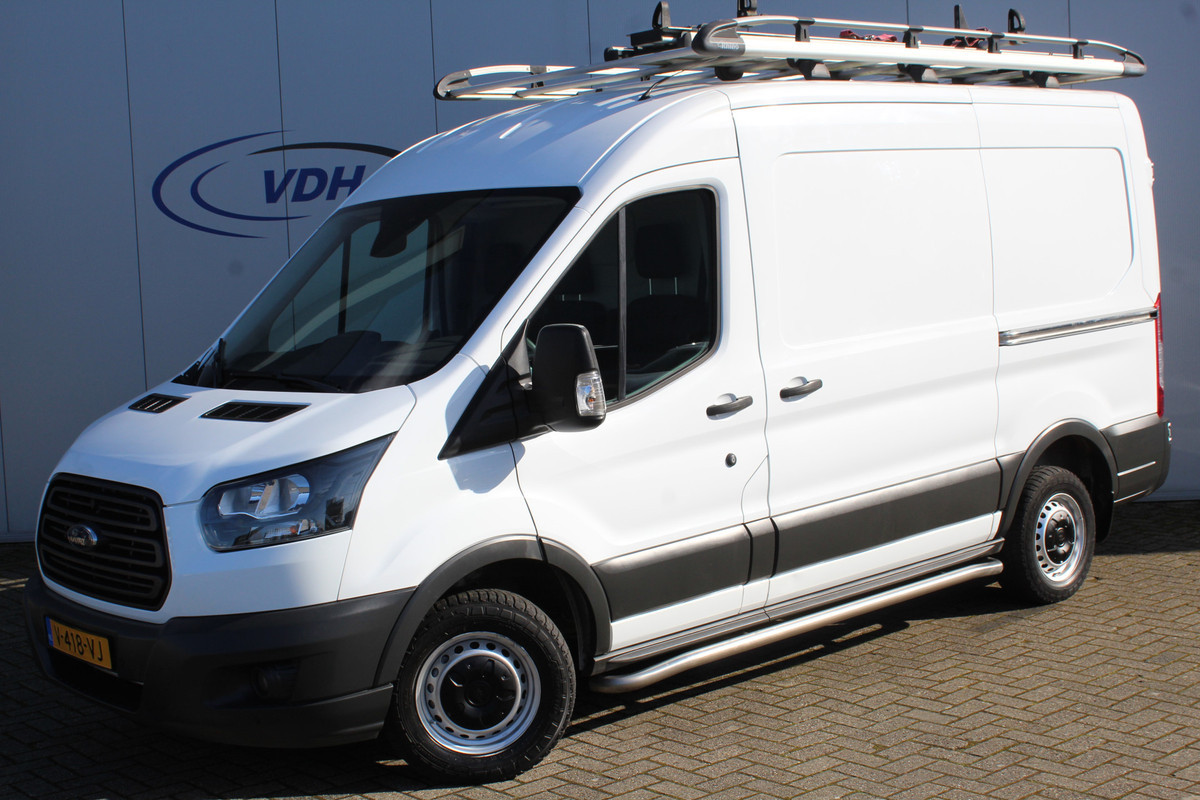 Ford Transit 290 2.0-105pk TDCI L2H2 Ambiente. Totaal 6 stuks, rest wordt nog gepubliceerd. Compleet ingerichte Ford Transit ! Slechts 75.000km ! Camera, pdc v+a, airco, ladder achterd., opstaptrede met trekhaak, imperiaal met ladder, omvormer naar 220V etc etc. Ford Transit 290 2.0-105pk TDCI L2H2 Ambiente. Totaal 6 stuks, rest wordt nog gepubliceerd. Compleet ingerichte Ford Transit ! Slechts 75.000km ! Camera, pdc v+a, airco, ladder achterd., opstaptrede met trekhaak, imperiaal met ladder, omvormer naar 220V etc etc.