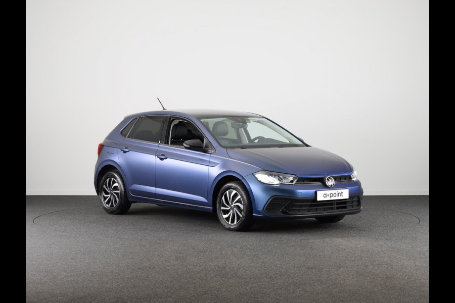 Volkswagen Polo 1.0 TSI Life 95 pk | Verlengde garantie | Navigatie via App | Parkeersensoren | Adaptieve cruise control | LED koplampen | Leer interieur