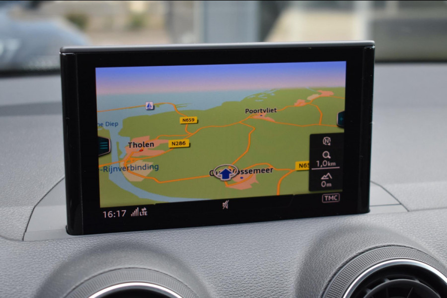 Audi Q2 35 TFSI epic | AFN. TREKHAAK | NAVIGATIE | NAP | CRUISE CONTROLE | CLIMATE CONTROLE