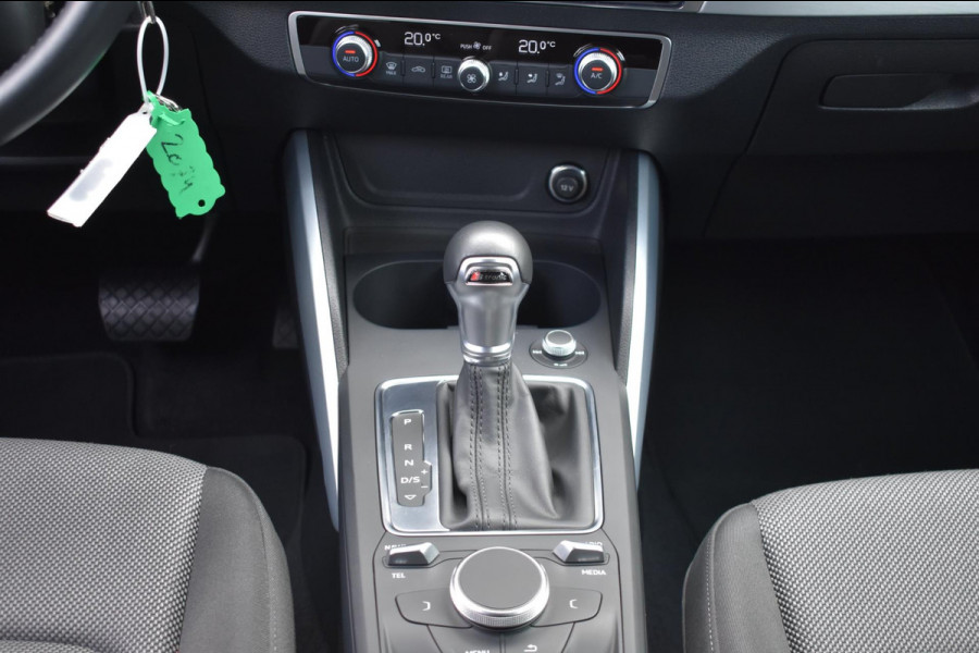 Audi Q2 35 TFSI epic | AFN. TREKHAAK | NAVIGATIE | NAP | CRUISE CONTROLE | CLIMATE CONTROLE